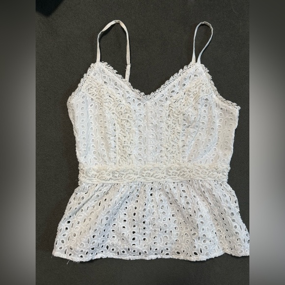 Vintage Tops - Vintage White Eyelet Lace Top